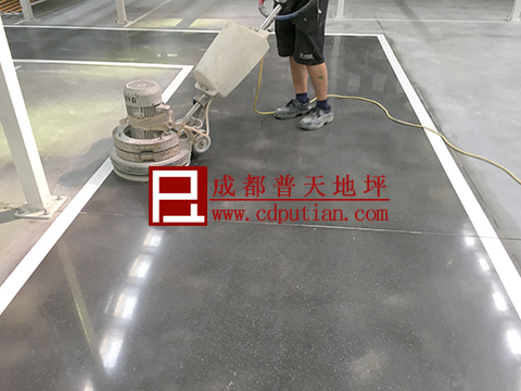 金刚砂耐磨地坪固化抛光3